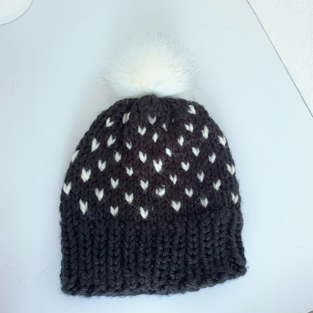 Knitted hat - Picture 2 of 2